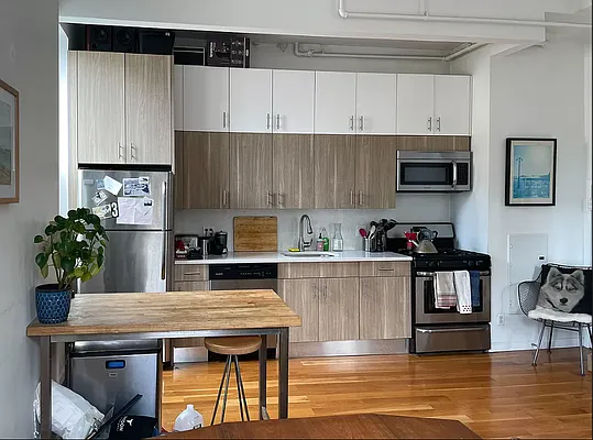 Rented by MySpaceNYC | media 22