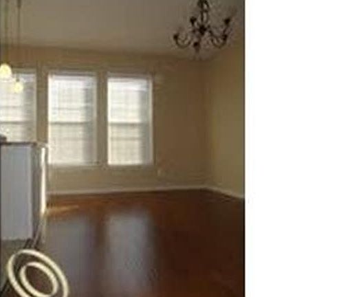 5th image of 25471 Saint James
