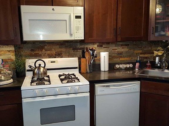 5th image of 61-15 98th St Unit 14-G
