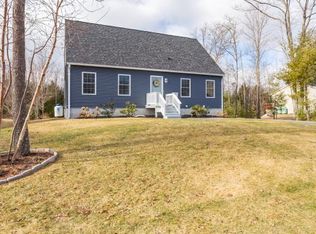 17 Collins Cir, Rochester, NH 03867