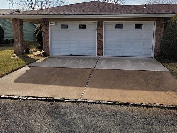2nd image of 404 Metuchen Dr #A