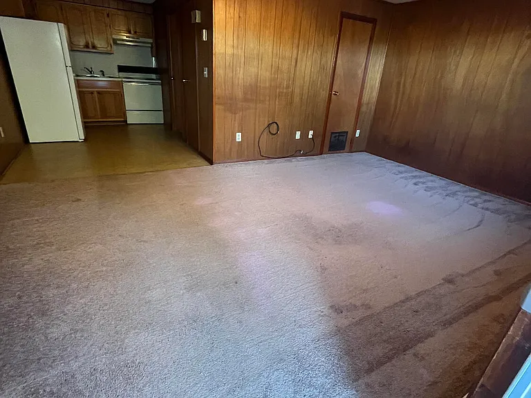 70 Franks Ct #4 — Photo 2