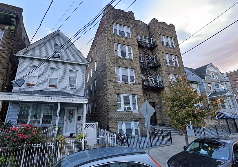 1st image of 234 Jewett Ave #11