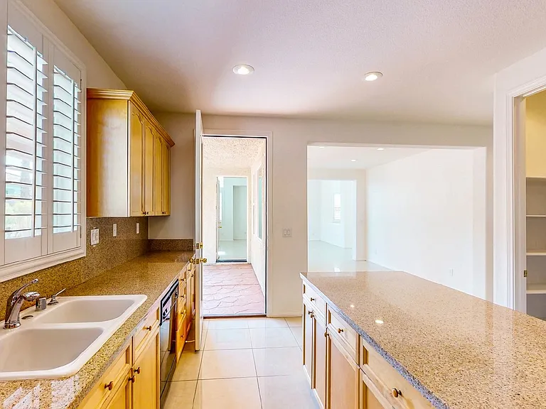 9412 Forest Edge Ave — Photo 14