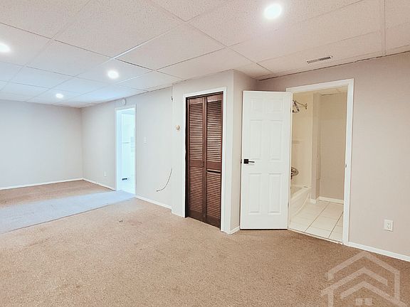 3rd image of 555 Dundas St #5