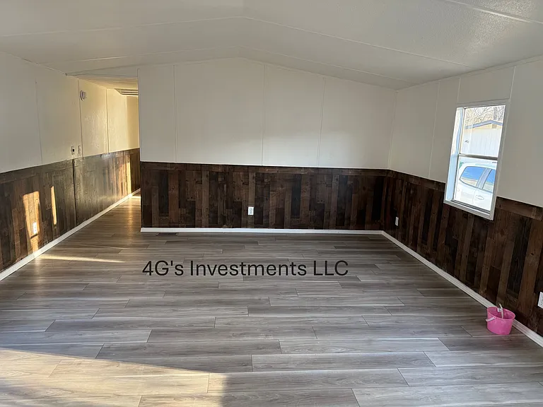 901 N Auburn Ave #17 — Photo 10