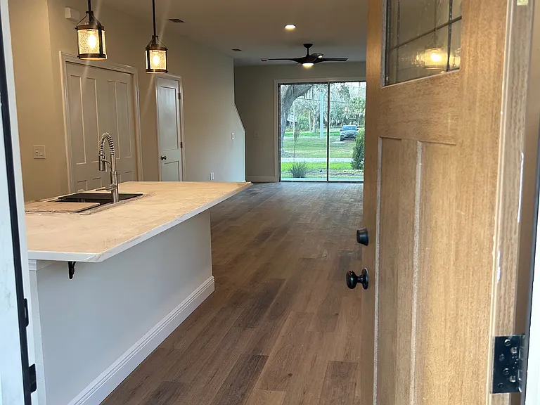 206 W Fox St #A — Photo 29