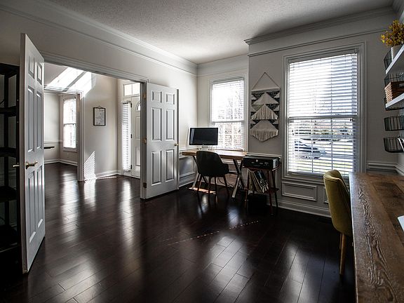 5th image of 7729 Kestrel Way W