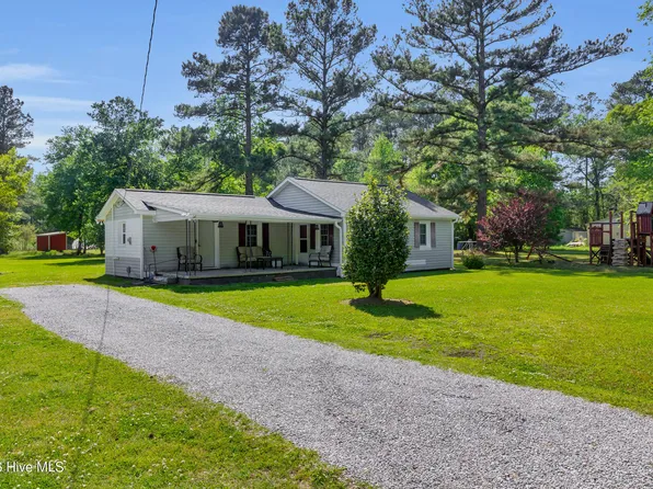 270 Territorial Rd, New Bern, NC 28560