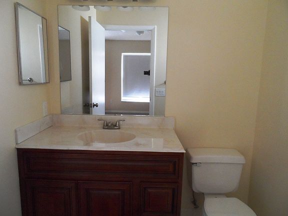 5th image of 9839 Goldenrod Dr