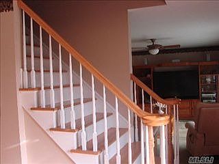 2nd image of 401 Bay Ave