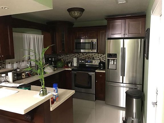 5th image of 1317 SW 82nd Ter