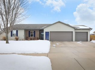 811 Matthew Ln, Kaukauna, WI 54130