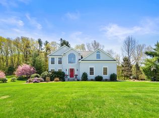 14 Rachel Ann Ct, Prospect, CT 06712
