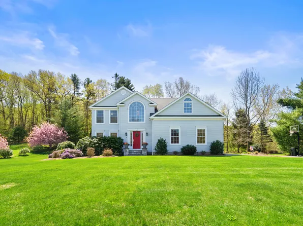 14 Rachel Ann Court, Prospect, CT 06712