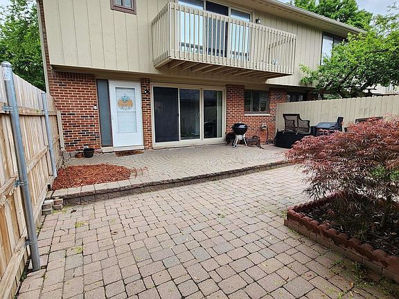 3rd image of 42545 Eldon Ave