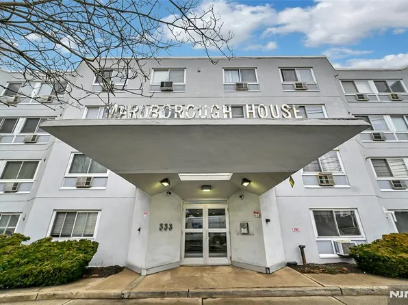 333 Grand Ave APT 1I, Palisades Park, NJ 07650