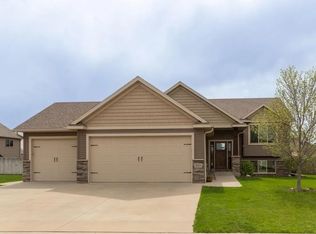 3909 Odyssey Dr SW, Rochester, MN 55902