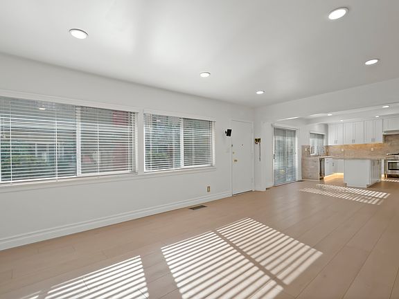 4th image of 1317 N Brand Blvd APT 7