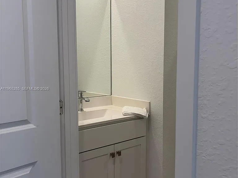 146 SW 170th Ave #146 — Photo 13