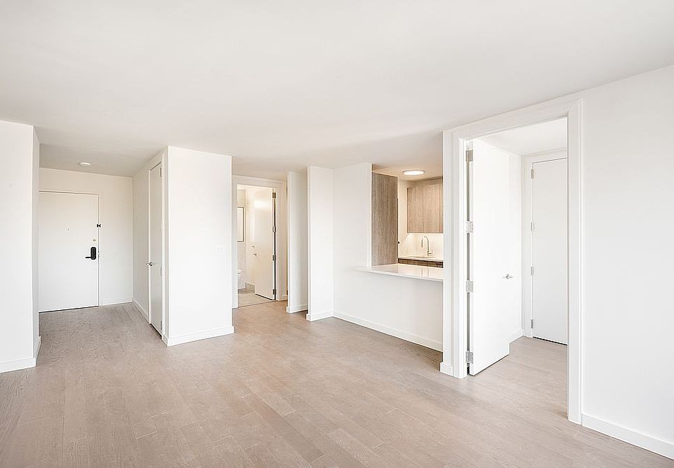 1st image of 220 E 72nd St APT 14E