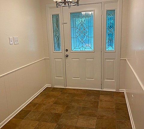 2nd image of 1003 Madelaine Dr