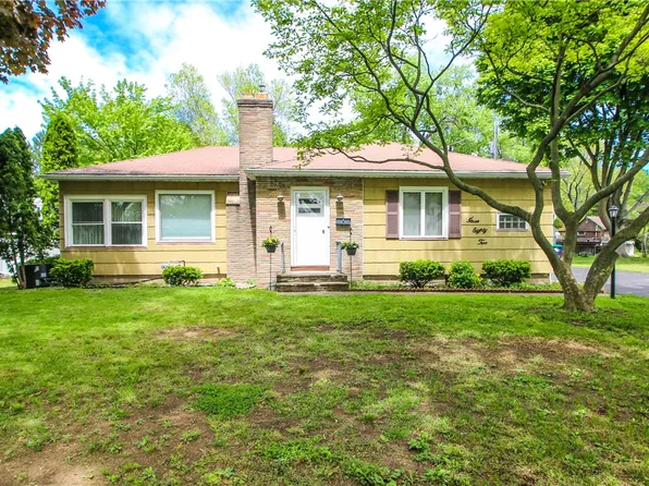 382 Brandon Rd, Rochester, NY 14622