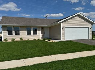 863 Foley Rd, Belvidere, IL 61008