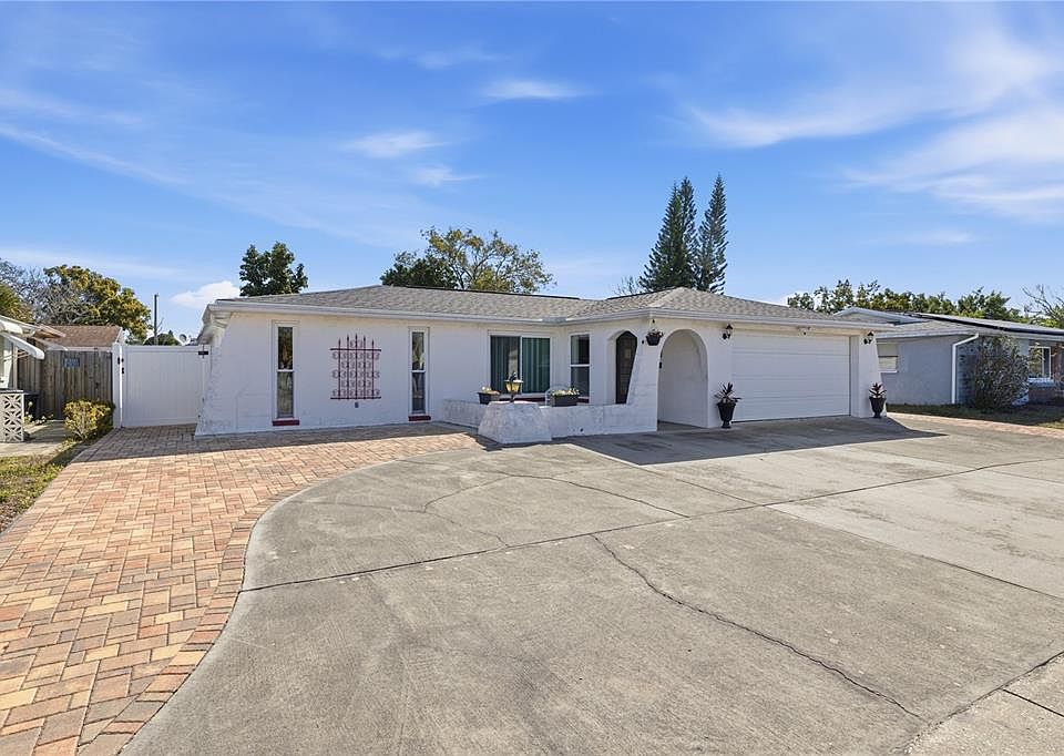 1st image of 9004 Lido Ln