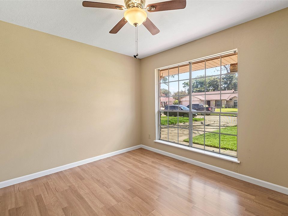 1st image of 10418 Sagemeadow Ln #10418