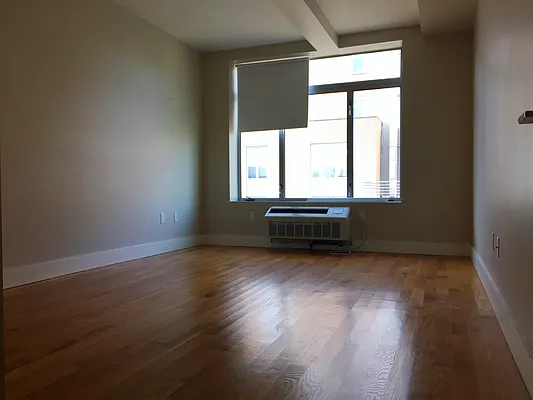 Rented by EXR | media 13