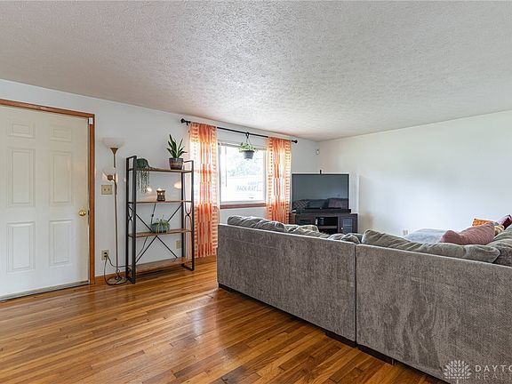 2nd image of 3428 Crab Orchard Ave