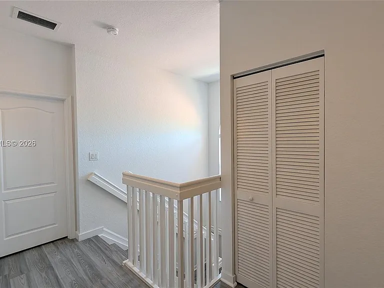 2151 NE 37th Ter — Photo 39