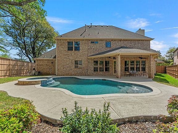 3rd image of 9515 Edith Ln