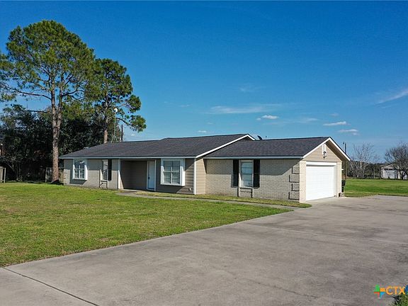 3rd image of 319 Crawford Dr