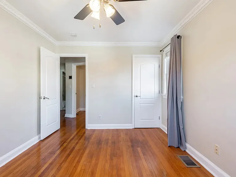 59 Farragut Pl NW — Photo 13