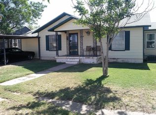 410 Yonkers St, Plainview, TX 79072