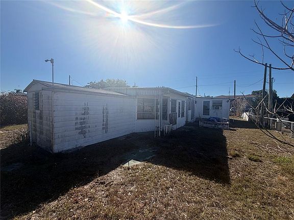 3rd image of 1750 Kent Dr