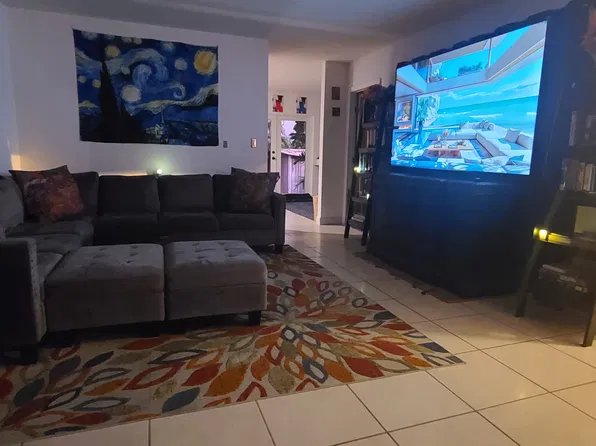 2888 SW 36th Ave, Miami, FL 33133