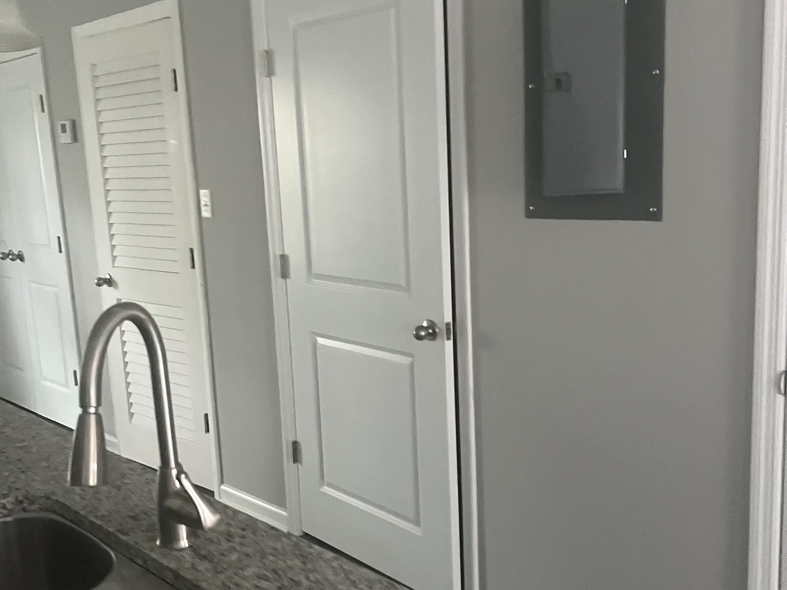 2 bed, 2.5 bath, 1000 sqft, $1,295 — Photo 4