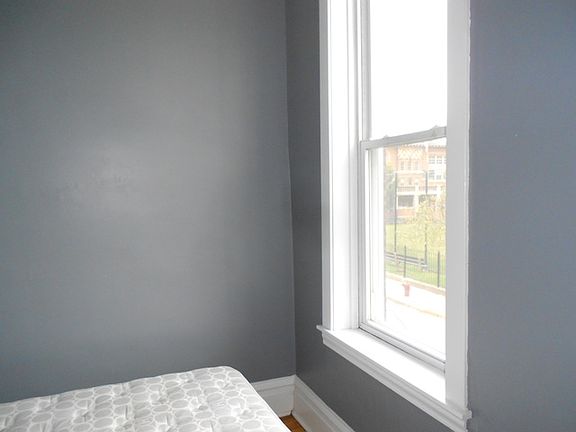 3rd image of 2140 N Oakley Ave #2