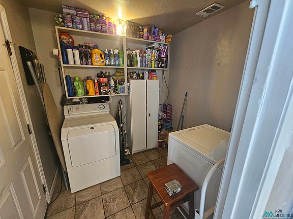 5th image of 116 Sandia Dr