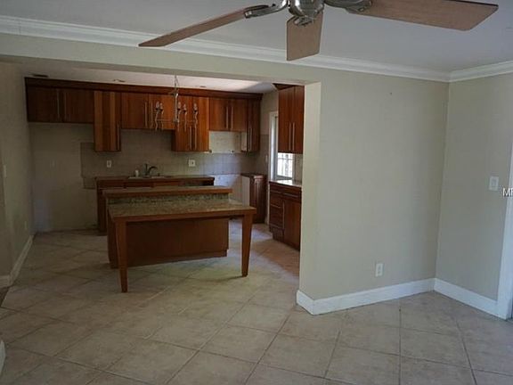 4th image of 1017 Chester Dr