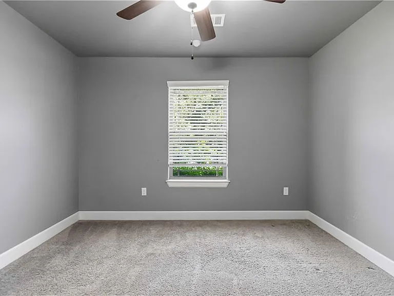 1340 Sweetbriar Cir — Photo 27