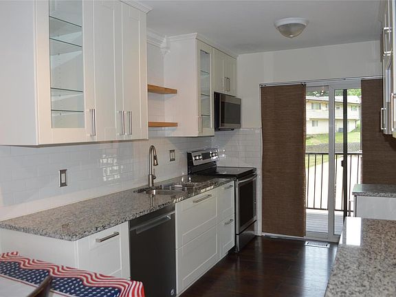 2nd image of 7905 Camelot Ln APT 1