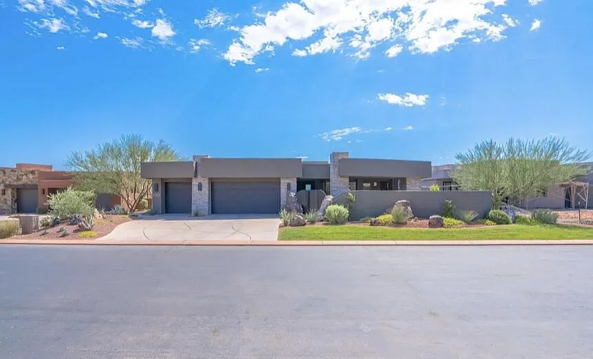 4 bed, 2926 sqft, $4,495 — Photo 3