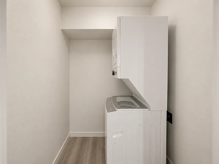 2207 Leon St #103 — Photo 15