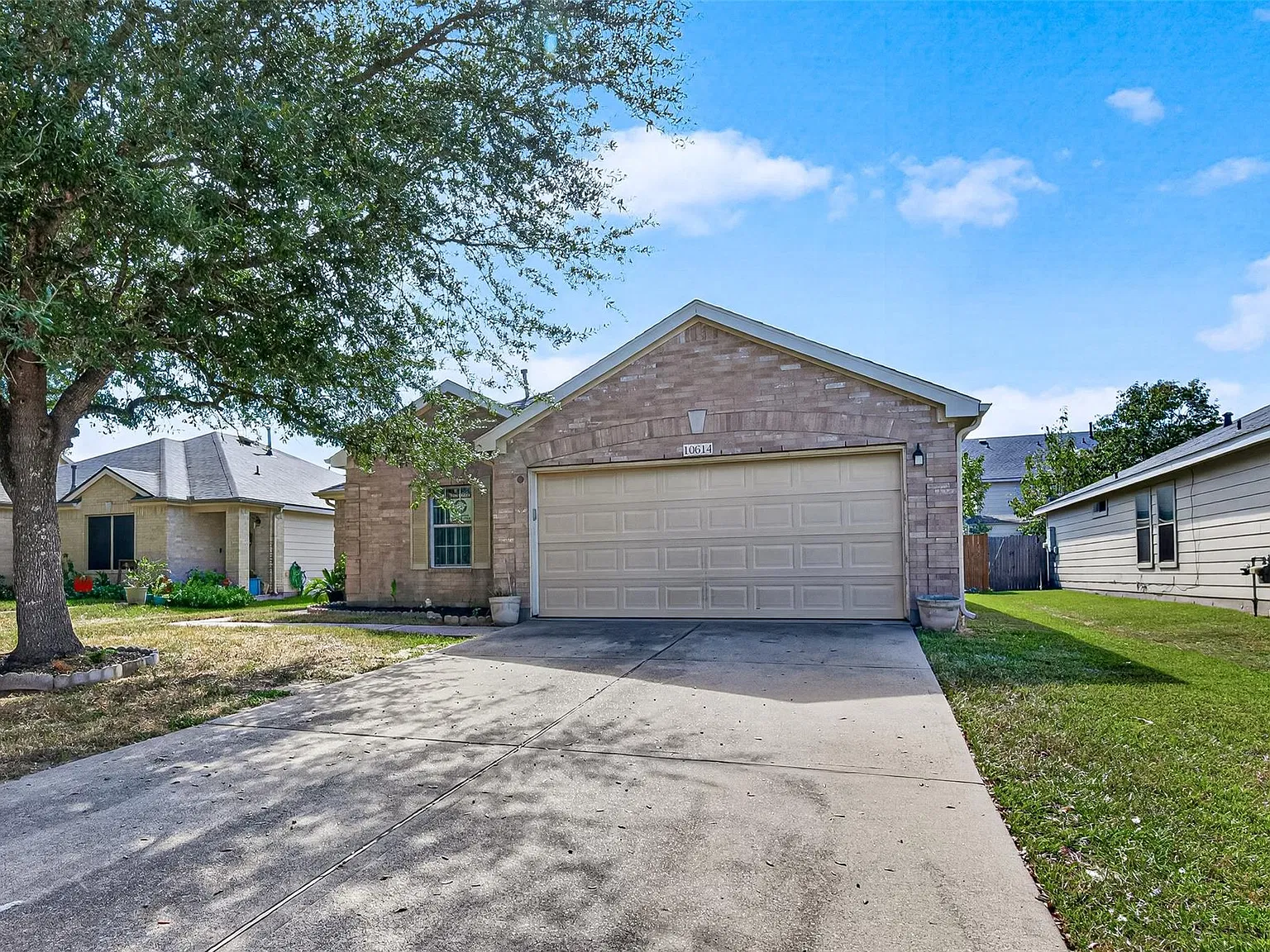 3 bed, 2.0 bath, 1648 sqft, $1,800 — Photo 2