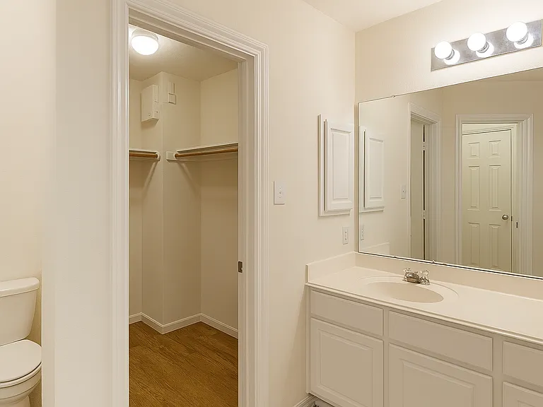 16841 Greenhouse St #16840 — Photo 9