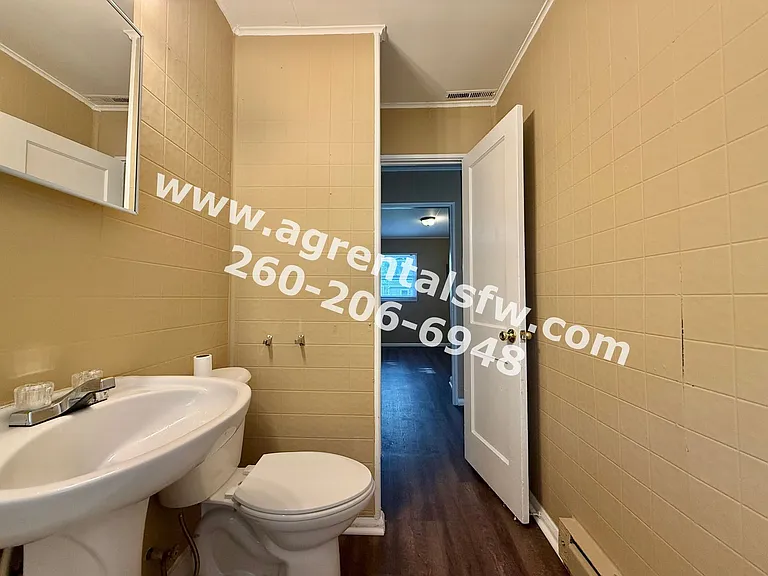 4920 Oliver St — Photo 9